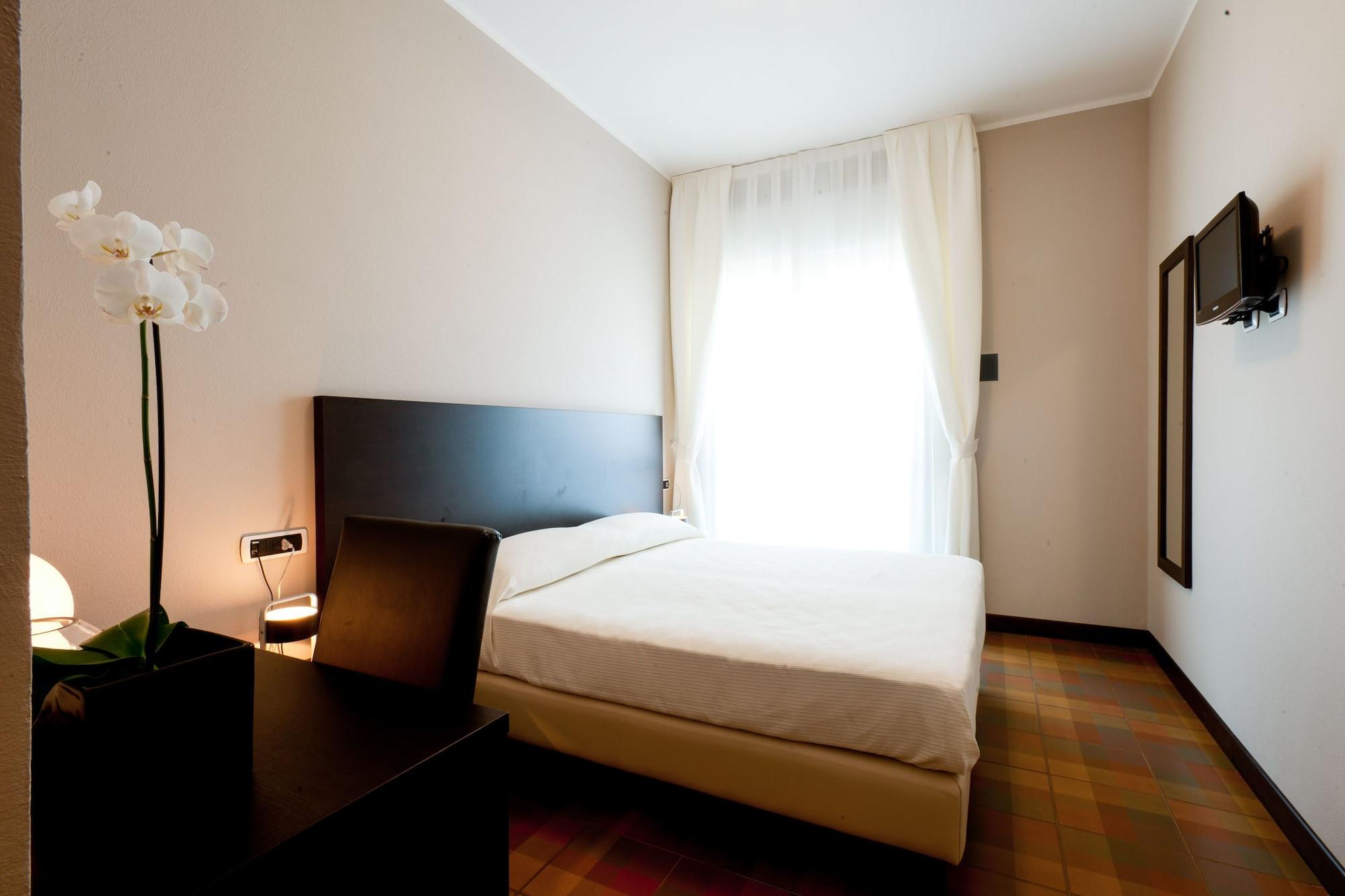 Kent Hotel 4*