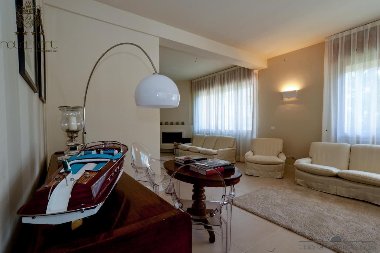 Kent Hotel 4*